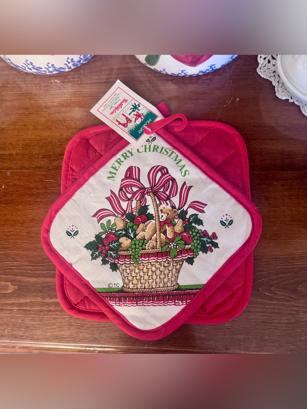 Vintage Christmas potholder and trivet set